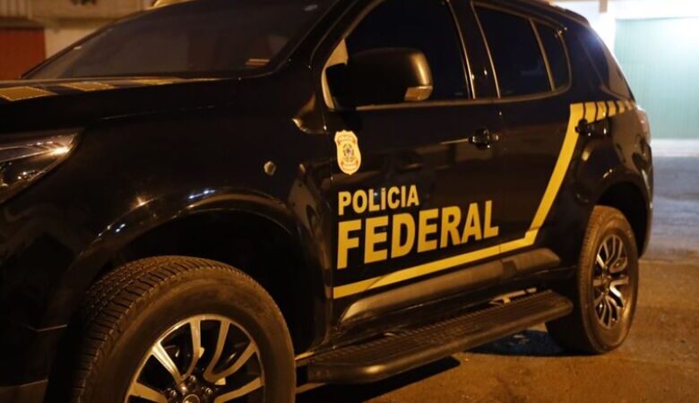 Polícia cumpre cinco mandados em operação contra o tráfico pelos Correios