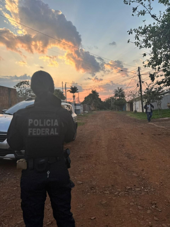 Polícia Federal combate fraudes no registro de comércio de armas na Capital