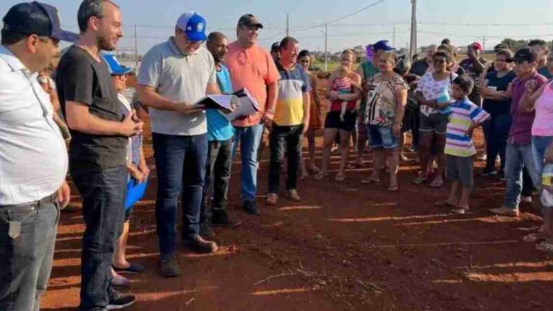 Famílias beneficiadas em projeto habitacional de Dourados recebem ‘manual de autoconstrução’