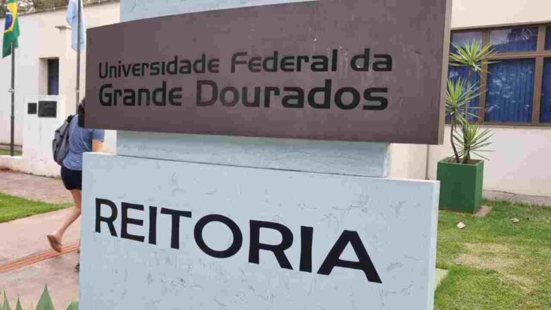 Com salários de até R$ 10 mil, inscrições para concurso da UFGD seguem abertas