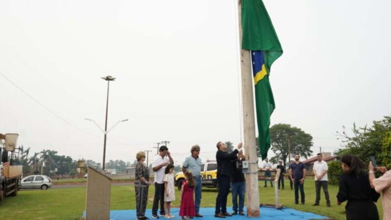 Prefeitura reinaugura símbolo destruído em vendaval em Dourados há um mês