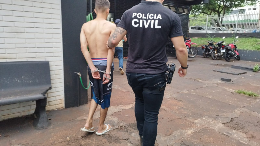 Jovem é preso vendendo droga na “cracolândia” de Dourados