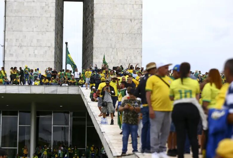 PF cumpre mandados contra investigados por atos de 8 de janeiro