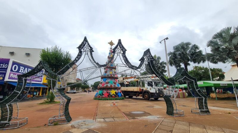 Dourados Brilha 2023 começa neste sábado na Praça Antônio João; confira