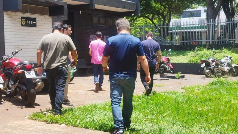 Polícia prende envolvido em furto de caminhões da prefeitura