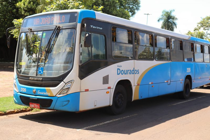 Prefeitura garante ônibus gratuito para abertura do Dourados Brilha 2023