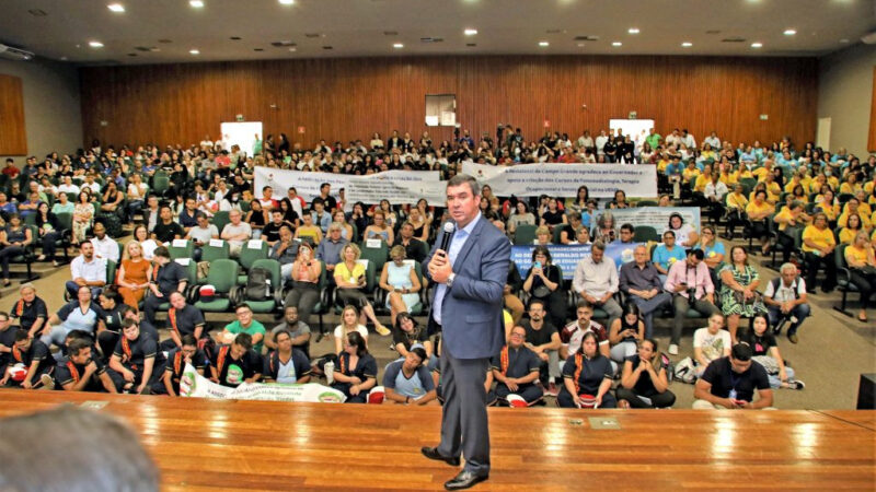 Governador anuncia novos cursos e Centro de Saúde referência para autistas