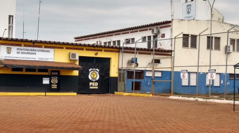 Homem é encontrado morto na PED e suspeita é que tenha sido obrigado a ingerir mistura de drogas