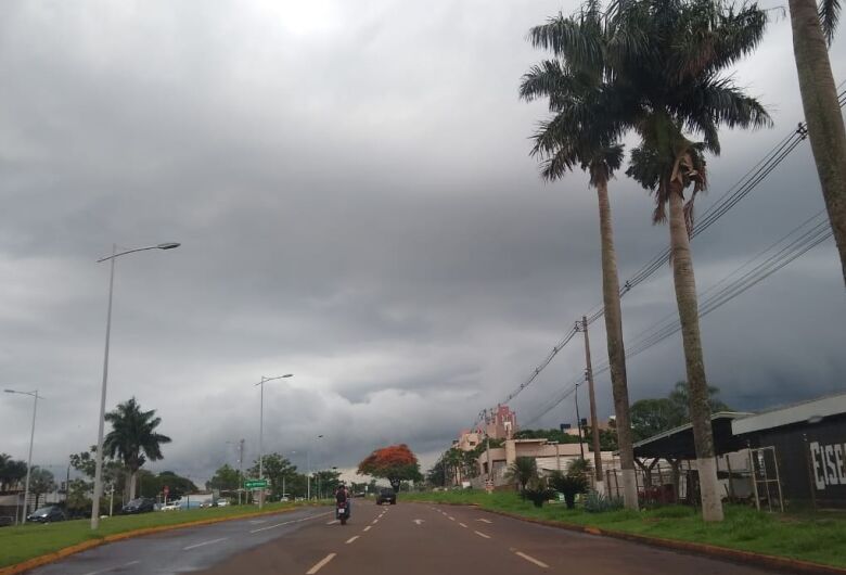 Dourados pode ter tempestade e ventos fortes no final do dia, alerta o Inmet