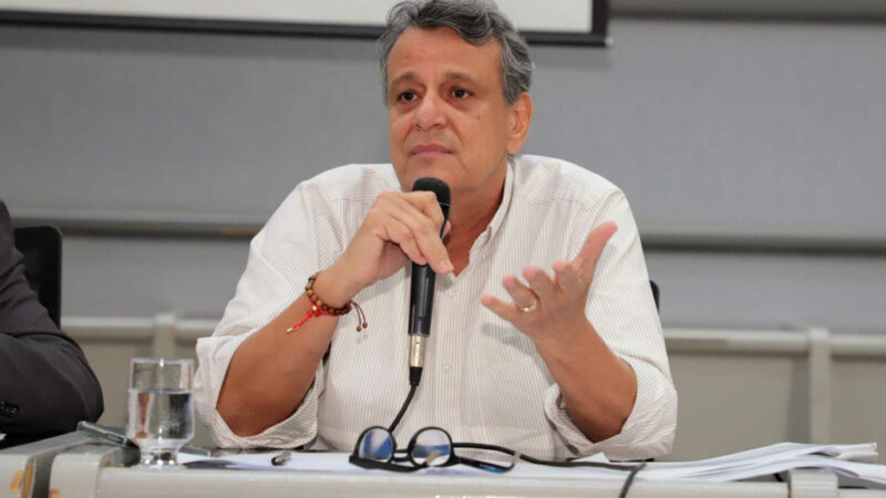 Ex-secretário é acusado de favorecer empresa em contrato de R$ 12 mi