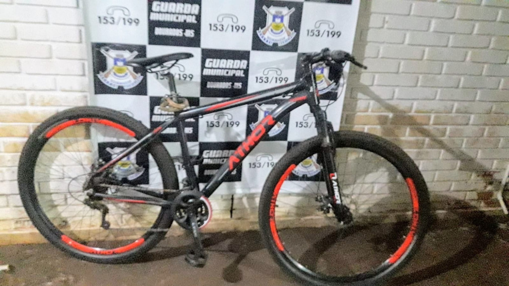 Mulher é presa em flagrante por furto de bicicleta