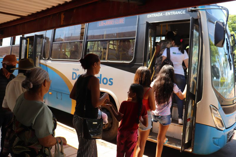 Cadastro para alunos que utilizam transporte público segue até fevereiro