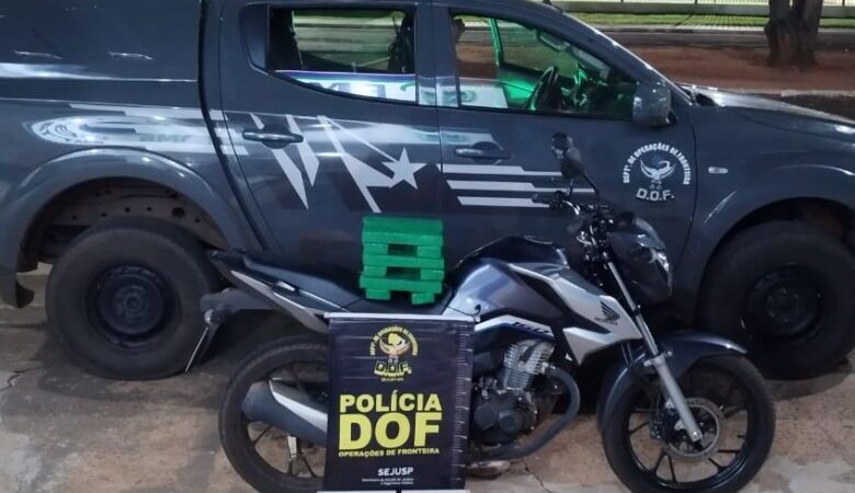 Dupla em motocicleta é detida com maconha durante fiscalização na MS-295