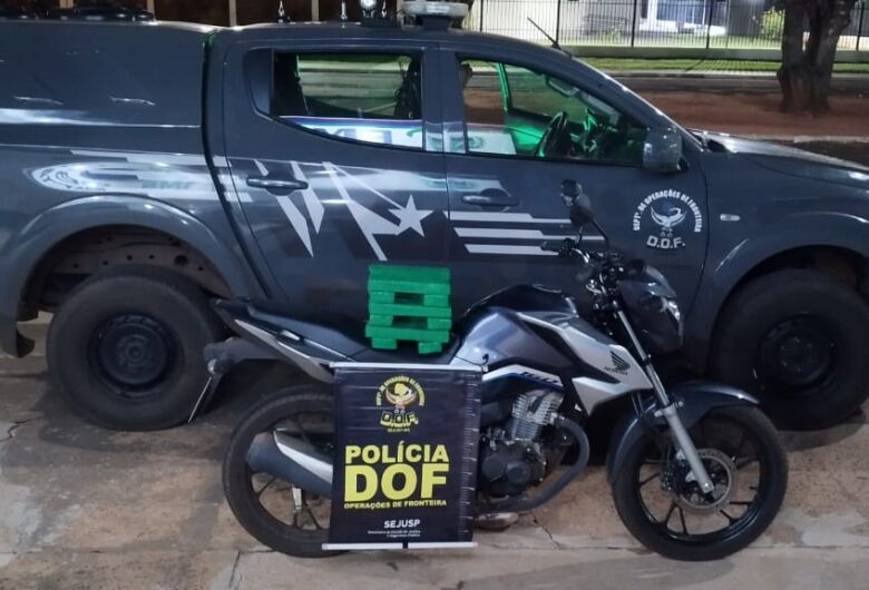 Dupla em motocicleta é detida com maconha durante fiscalização na MS-295