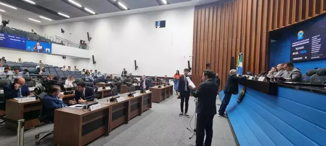 Deputados cabulam sessão e Alems é obrigada a tirar projetos de pauta