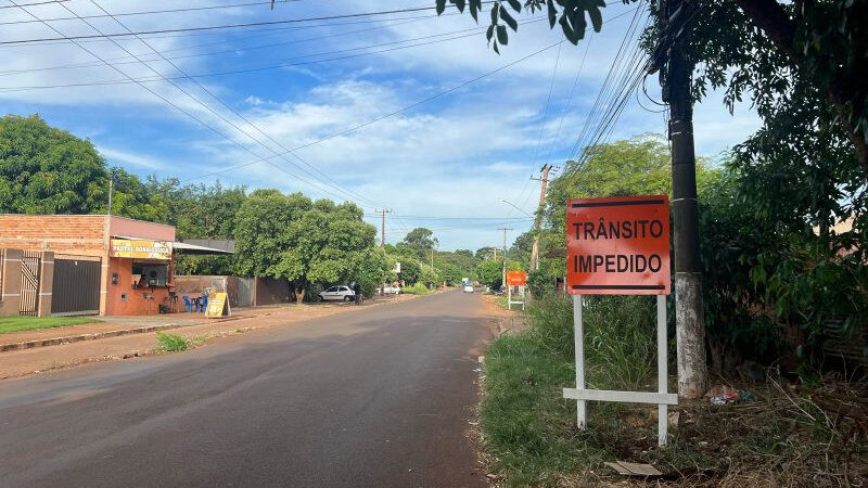 Obras de troca de tubulação do Córrego Paragem exigem interdição na Rua Palmeiras