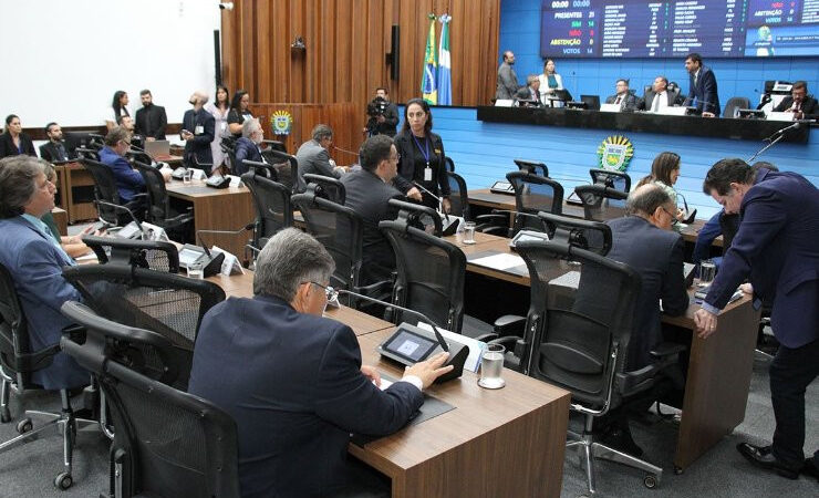 Projetos em defesa das mulheres são votados em redação final na Alems
