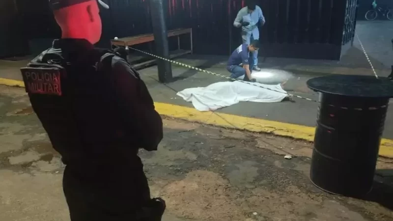 Homem é executado com cinco tiros em conveniência em Angélica