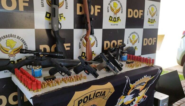 Operação cumpre mandados de prisão em Dourados e aprende armas e munições