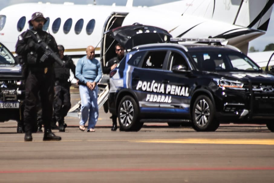 Preso por mandar matar Marielle, Chiquinho Brazão chega a Campo Grande e vai para o presídio federal