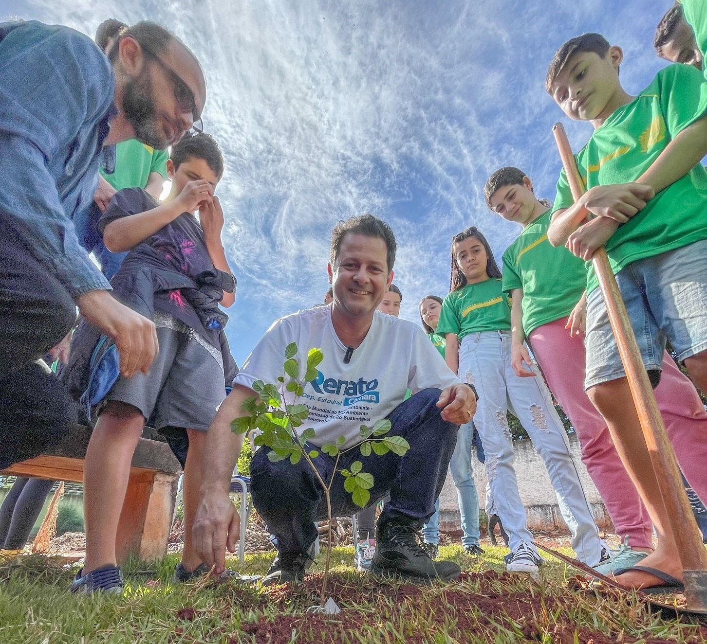 Renato Câmara reivindica retomada do Projeto Florestinha como ação educacional em prol do meio ambiente