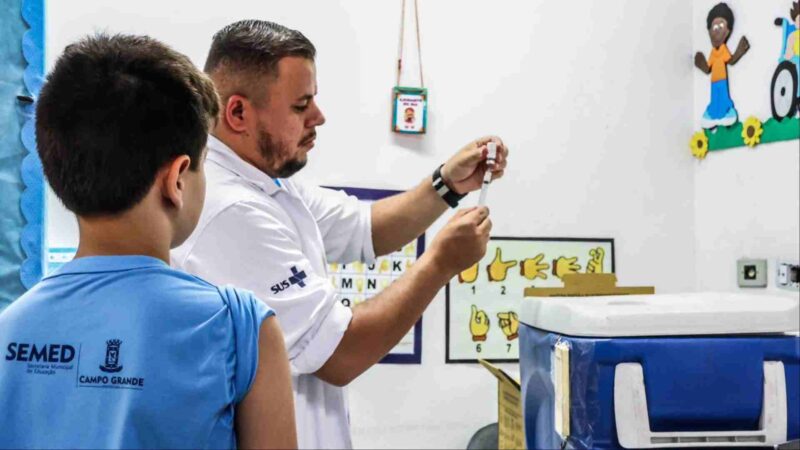 Campanha ‘Aluno Imunizado’ leva vacinas a escolas públicas de Mato Grosso do Sul