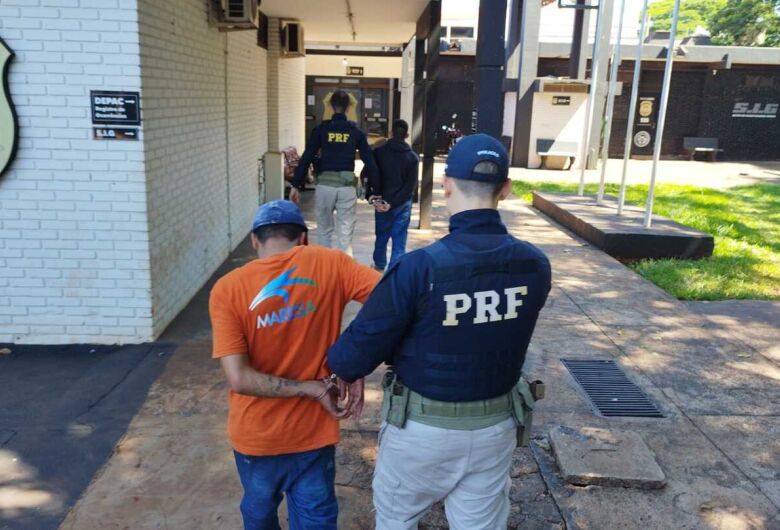 Dois são presos saindo de Dourados com drogas que seriam entregues no Sul do país