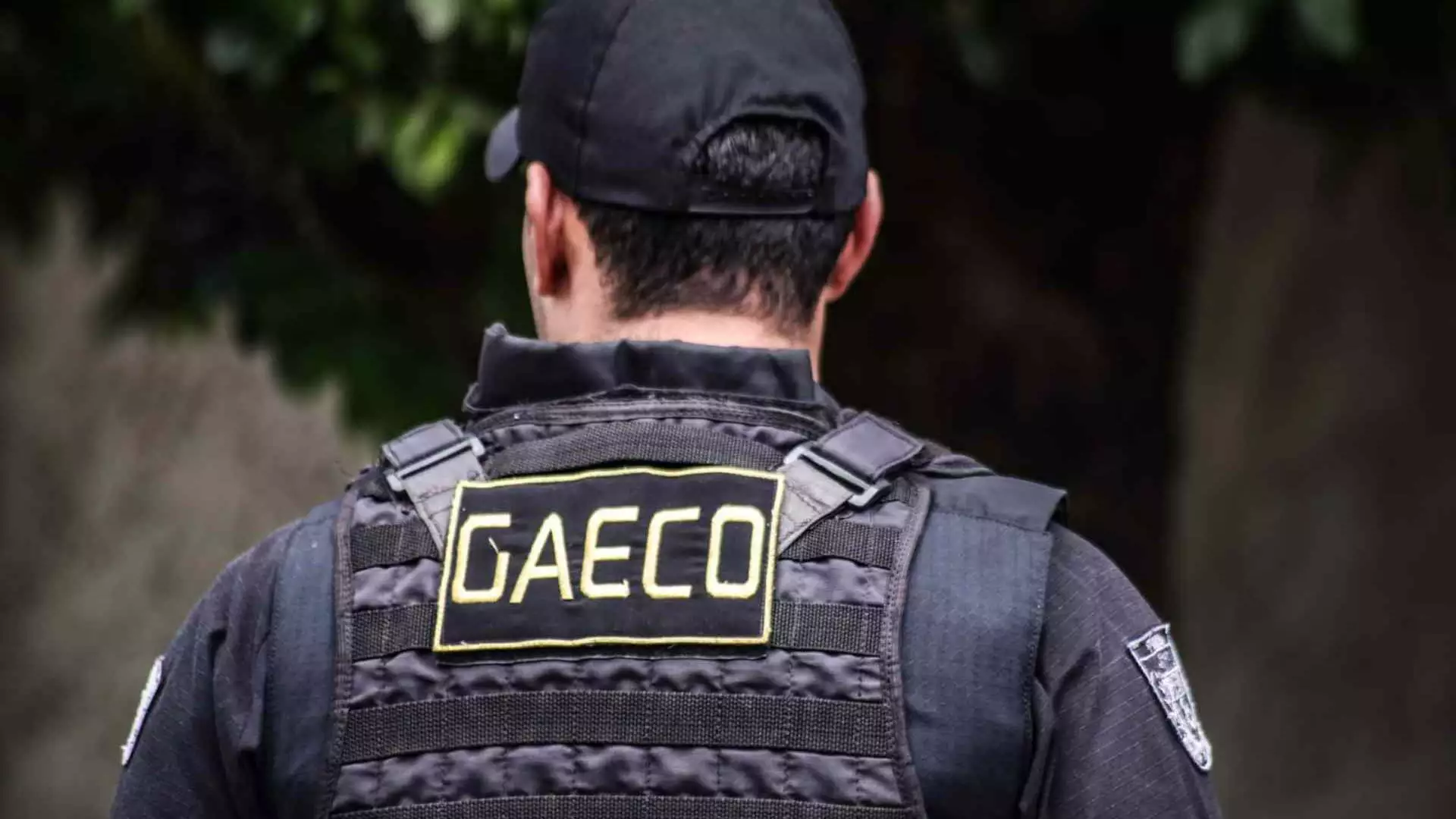 Policiais militares e advogados são alvos do Gaeco em operação contra grupo criminoso