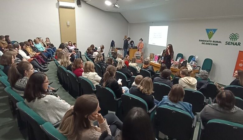 Cresol realiza ações da 11ª Semana Nacional de Educação Financeira