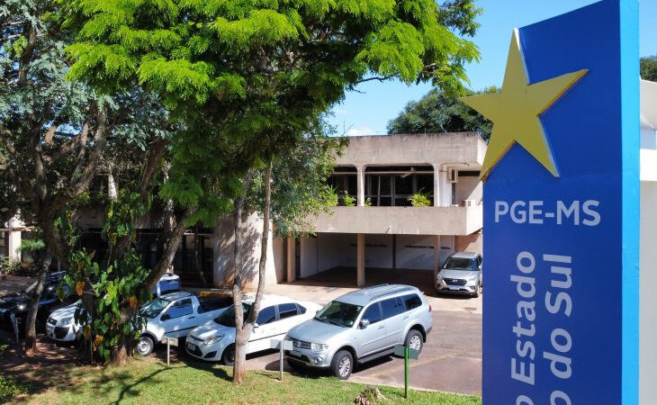 PGE abre processo seletivo de estágio para acadêmicos da área jurídica e financeira