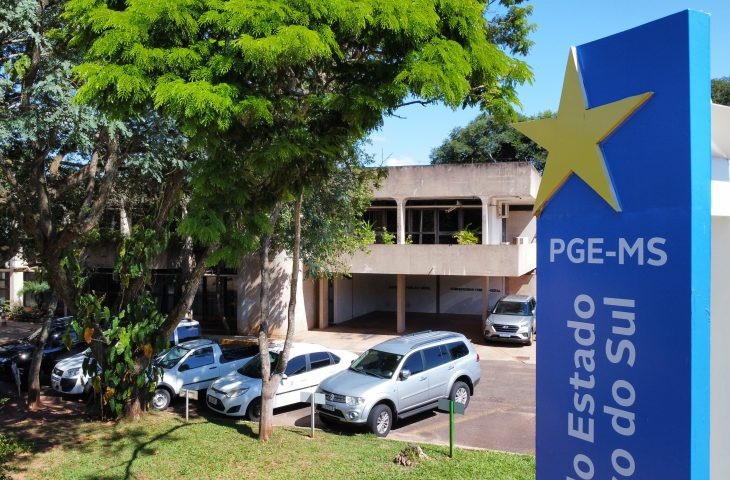 PGE abre processo seletivo de estágio para acadêmicos da área jurídica e financeira