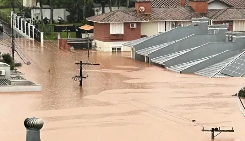 Sobe para 83 número de mortes no Rio Grande do Sul pelas fortes chuvas