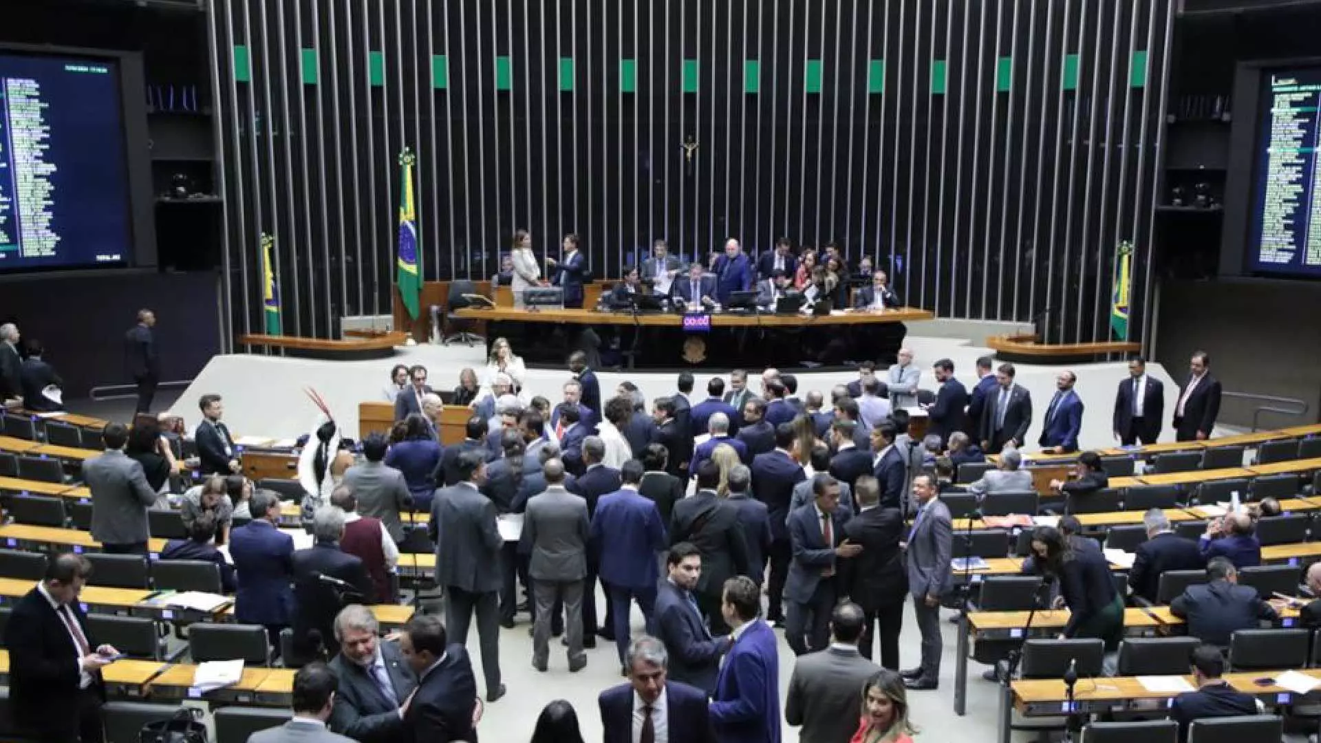 Projeto que equipara aborto a homicídio será analisado pelos deputados federais