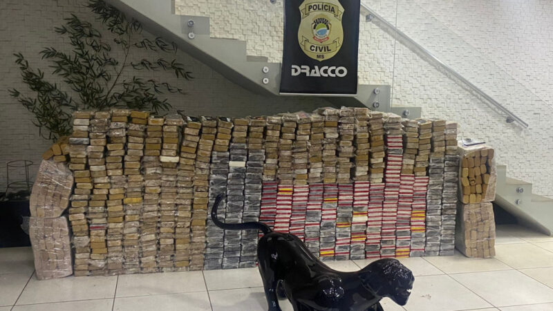 Homem e mulher são presos com quase 700 quilos de cocaína avaliados em R$ 35 milhões