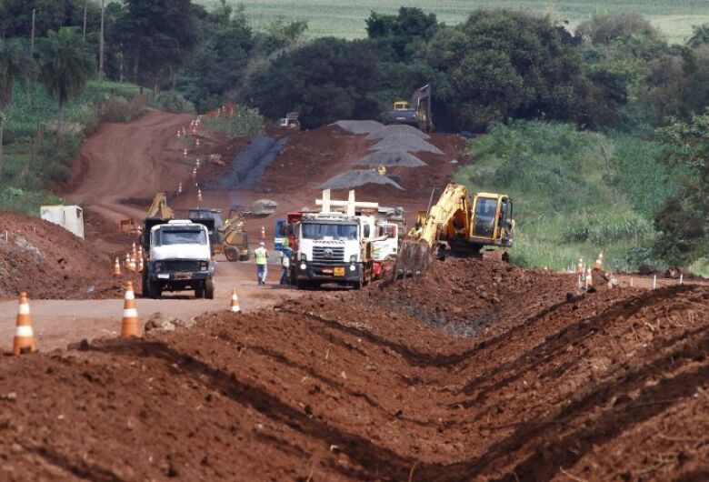 Governo de MS homologa licitações para obras de infraestrutura