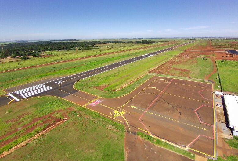 Mais de três anos depois, Exército finaliza obras na pista do Aeroporto