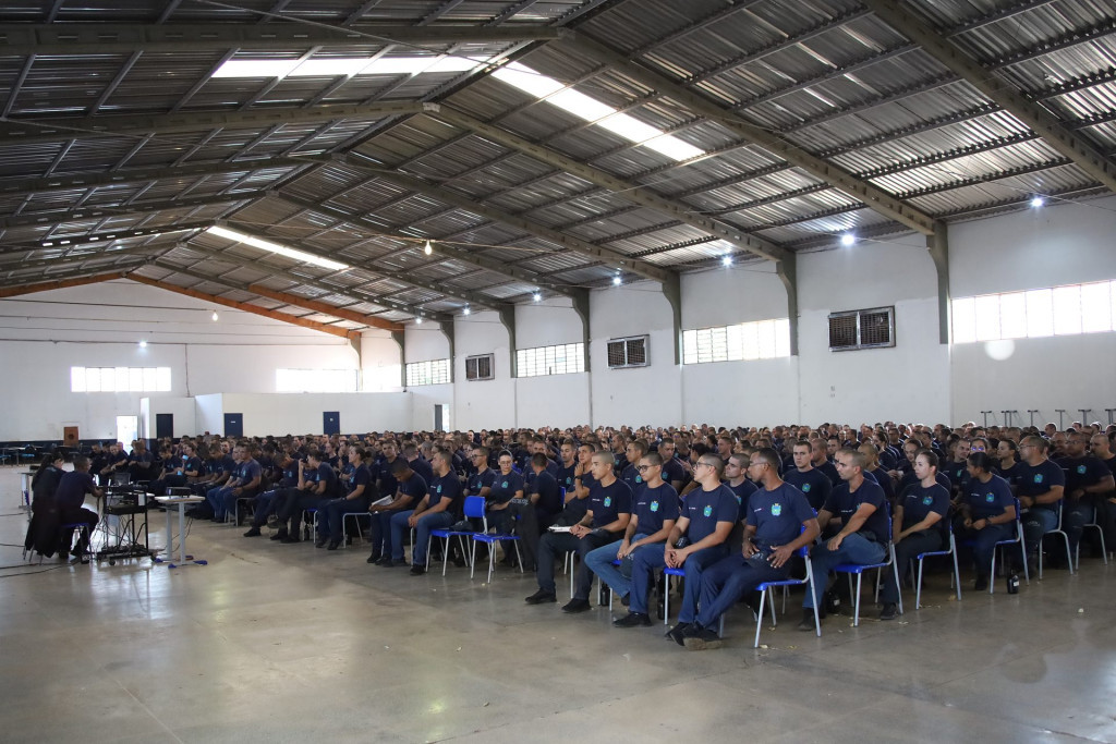 Policiais recebem capacitação para atender vítimas de violência doméstica