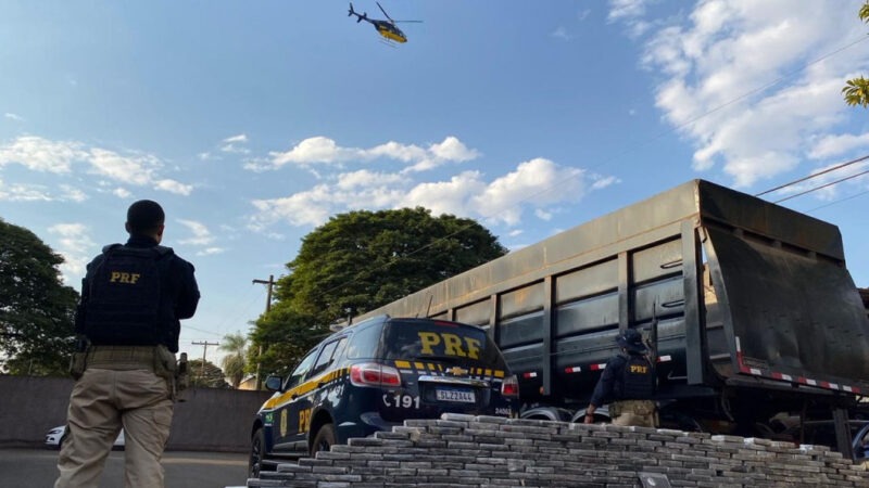 Carreta apreendida pela PRF transportava quase meia tonelada de cocaína em Dourados