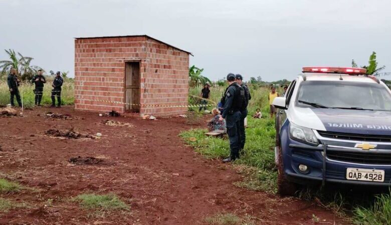 Mulher encontrada morta tem 79 anos, polícia suspeita de abuso sexual e sufocamento