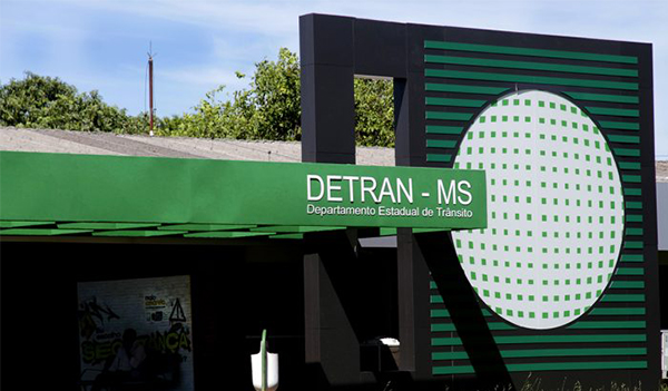 Detran-MS repercute tentativas de golpe e reforça alerta para uso de canais oficiais