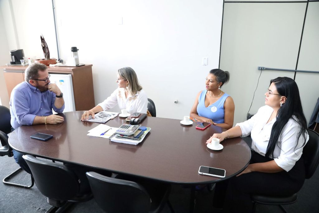 Sociedade Brasileira de Podólogos agradece Laudir por lei que estimula atividade