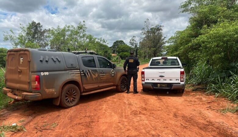 Caminhonete furtada em São Paulo é recuperada em MS