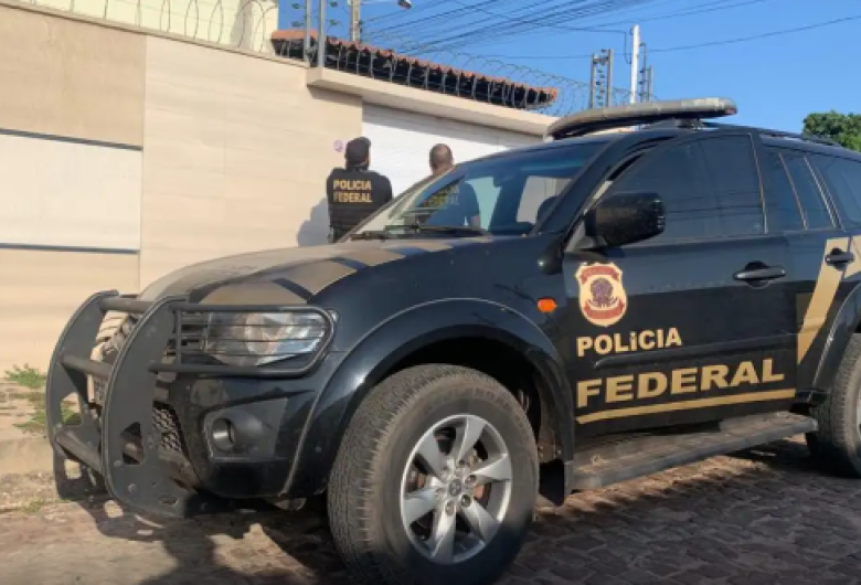 Polícia Federal desarticula esquema bilionário de tráfico internacional de drogas