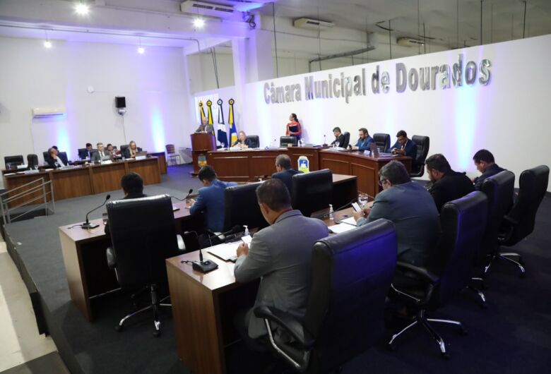 Câmara aprova orçamento de 1,94 bilhão para Dourados em 2025