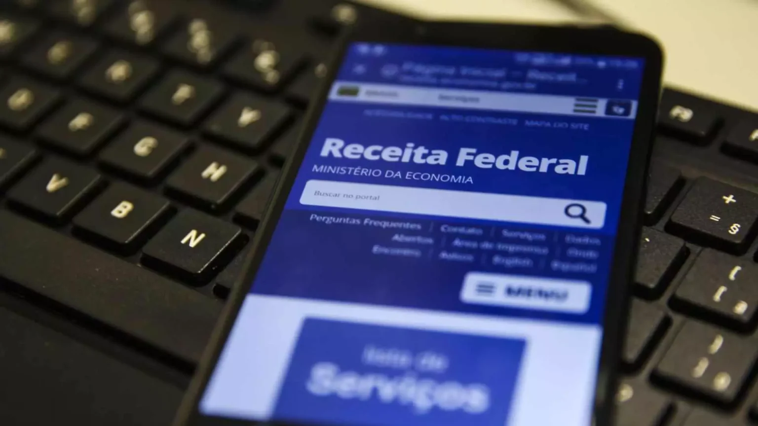 Receita Federal abre consulta para lote residual do Imposto de Renda; confira como acessar