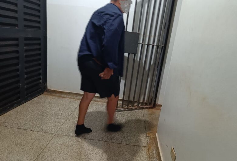 Carioca em liberdade condicional é preso em Dourados e tenta subornar policiais