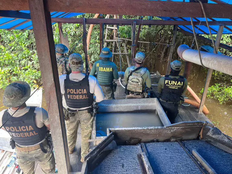 Funai, PF e Ibama combatem garimpo ilegal no Vale do Javari