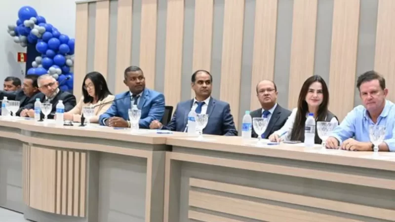 Prefeito e vice eleitos em eleição suplementar tomam posse em Paranhos