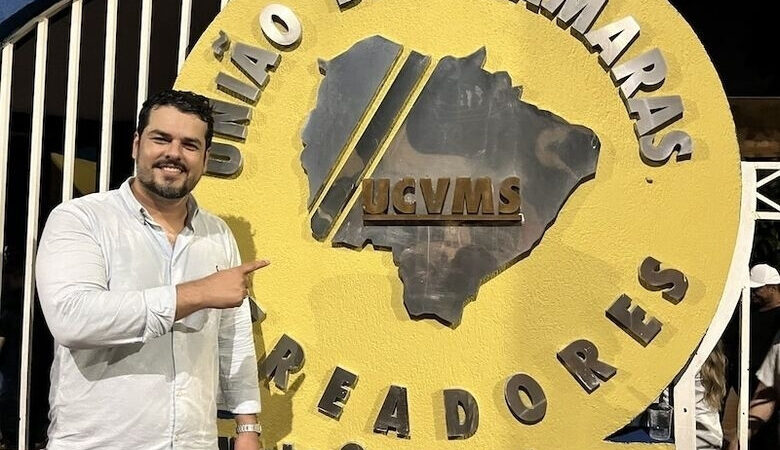 Vereador douradense Daniel Júnior assume presidência da União das Câmaras de MS