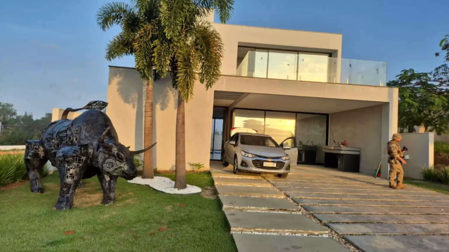 Quadrilha que furtou Juliano Varela tinha mansões em condomínio de luxo avaliadas em mais de R$ 500 mil